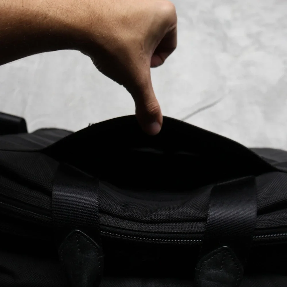 Tumi Laptop Bag Unisex One Size Black Alpha Expandable Ballistic Nylon Messenger